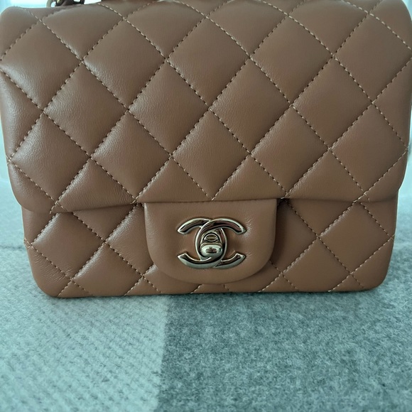 SOLD!!! CHANEL CARAMEL MINI SQUARE CLASSIC FLAP. - Picture 4 of 10